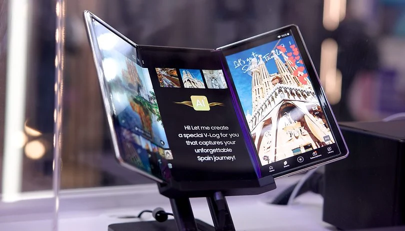 Samsung Tri-Fold