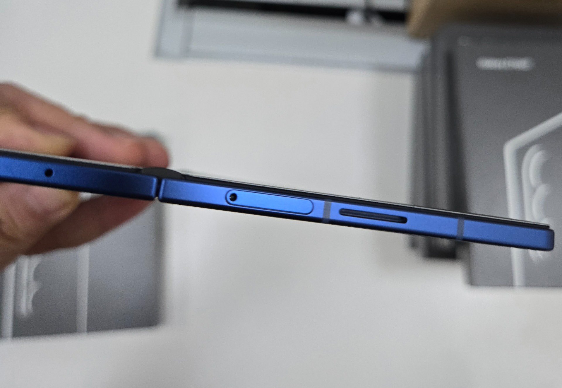 Galaxy Z Fold 7 Live Image